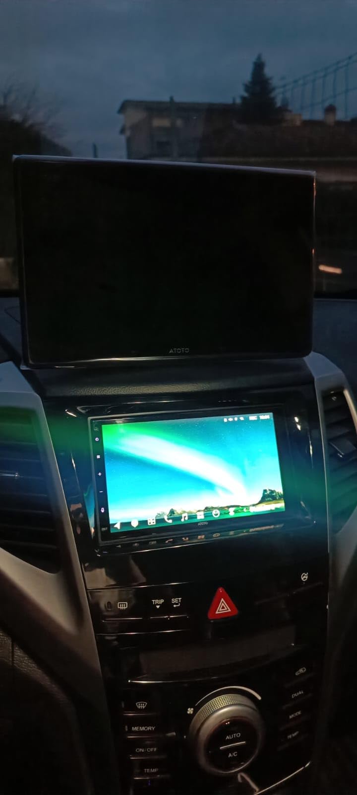 ATOTOZONE X10 Autoradio Android 10.1 Pollici 8+128GB 4G LTE
