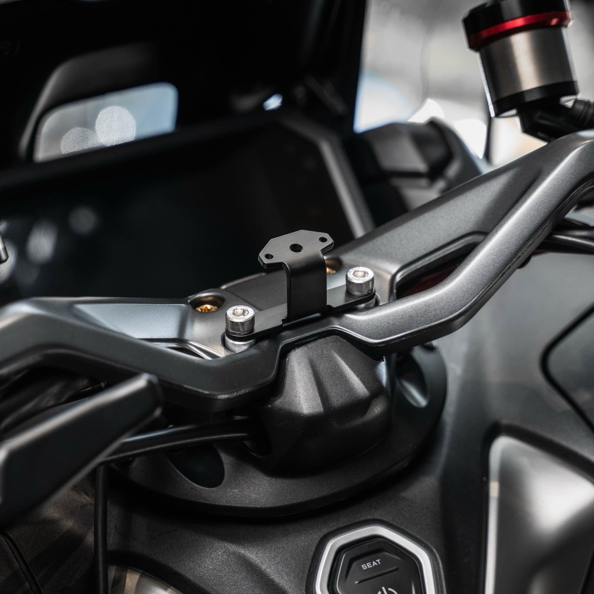 CHIGEE Accessories Supporto Yamaha TMAX560 Display Acciaio
