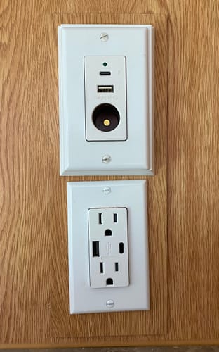 Magnedyne Utility Accessories presa 12V USB-A USB-C bianca