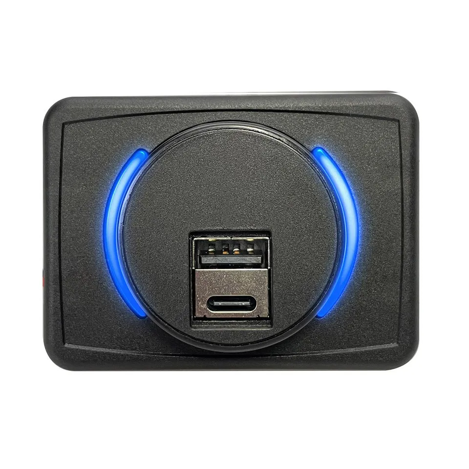 Magnedyne AUX-USB-SMACRC caricatore USB A+C 12V LED blu