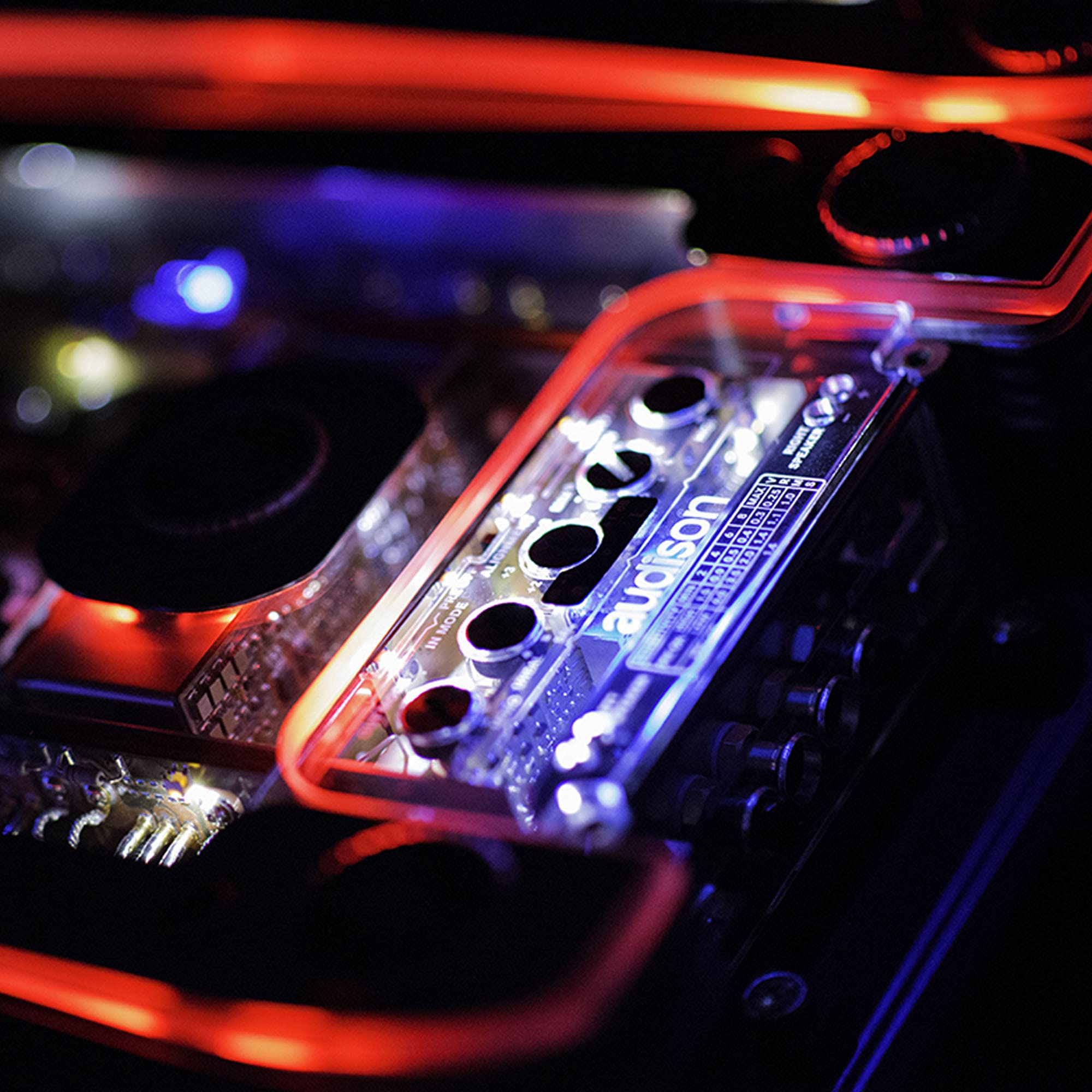 Audison Thesis HV Venti Amplificatore Auto 2x400W